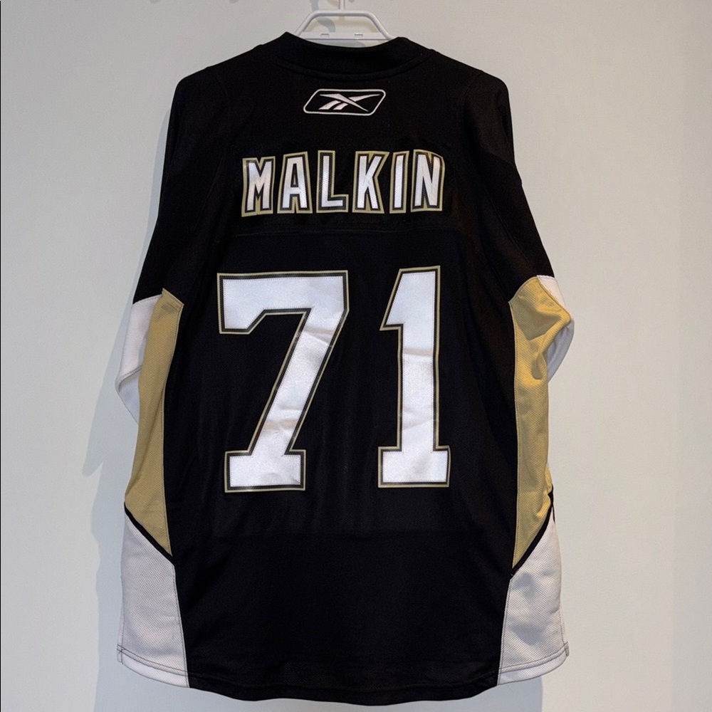 Pittsburgh Penguins NHL Malkin Jersey